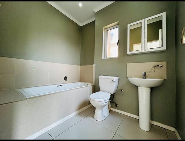 2 BEDROOM PROPERTY TO RENT IN SHEFFIELD BEACH